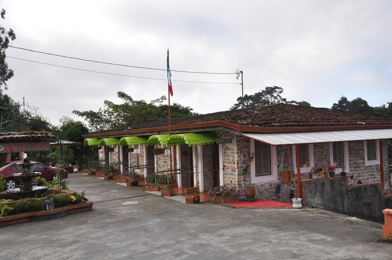 Mountain Lodge Chetica San Jerónimo エクステリア 写真